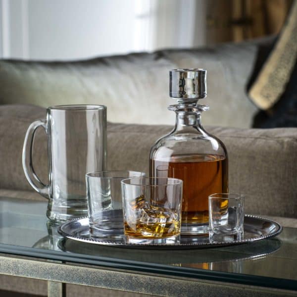 Glencairn Crystal Traditional cut crystal isn’t for everyone, the Iona Collection allows you to enjoy your drink from crystal with complete clarity. Our weighted tankard sits comfortably in the hand, perfect for enjoying a refreshing pint of beer, lager or cider! This glass is supplied in a premium navy gift carton if you're looking for a special gift for someone, personalised crystal engraving available.