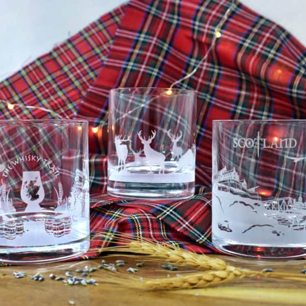 Glencairn Crystal If you’re in need of a Irish gift, then look no further! This crystal tumbler features a picturesque Ireland skyline design wrapped around the glass. It can be used for any beverage from water to whisky and is supplied in a navy windowed carton, perfect for gifting.