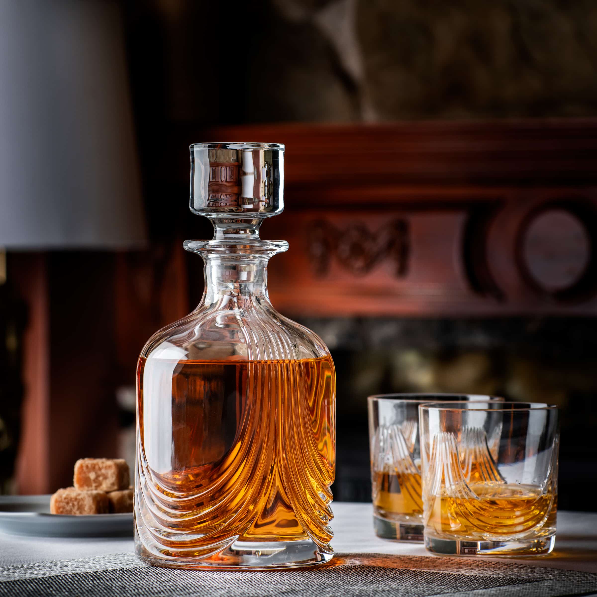 The Glencairn Crystal, Montrose Collection Whisky Decanter with Two Montrose Whisky Tumblers