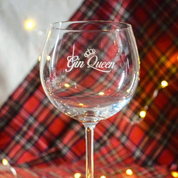 Glencairn Crystal Looking for crystal gin glasses? The <a href="https://glencairn.co.uk/product/jura-gin-goblet">Jura Gin Goblet</a> is a balloon shaped glass designed for gin-based cocktails with plenty of room for ice and mixers. The gin goblet is also available with a great selection of amusing <a href="https://glencairn.co.uk/product-category/gin">gin designs</a> for a personalised touch. Supplied in a premium navy gift carton, our large gin glasses are a great gift for gin lovers.